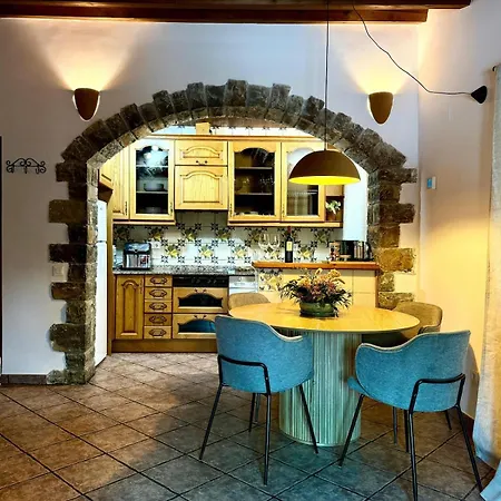 Casa Petra * Morillo de Monclús